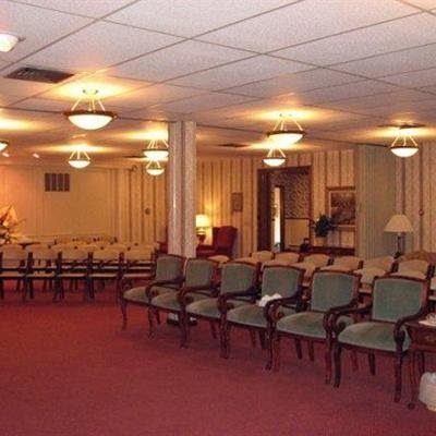 Tylunas Funeral Home gallery image 1
